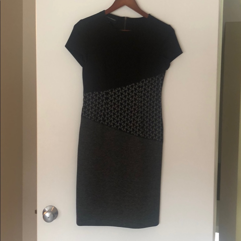 Donna Morgan Classic Bland and Gray Dress, Size 2